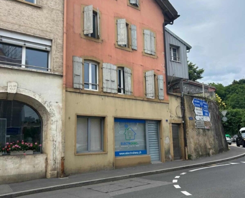 Facade La Sarraz Avant Entretien Vm Renovation Sa